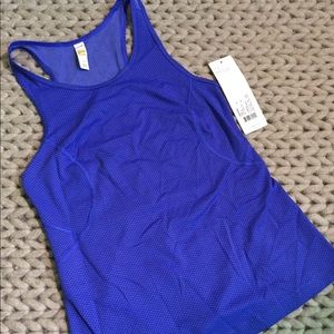 Lolë Daphnee Tank NWT